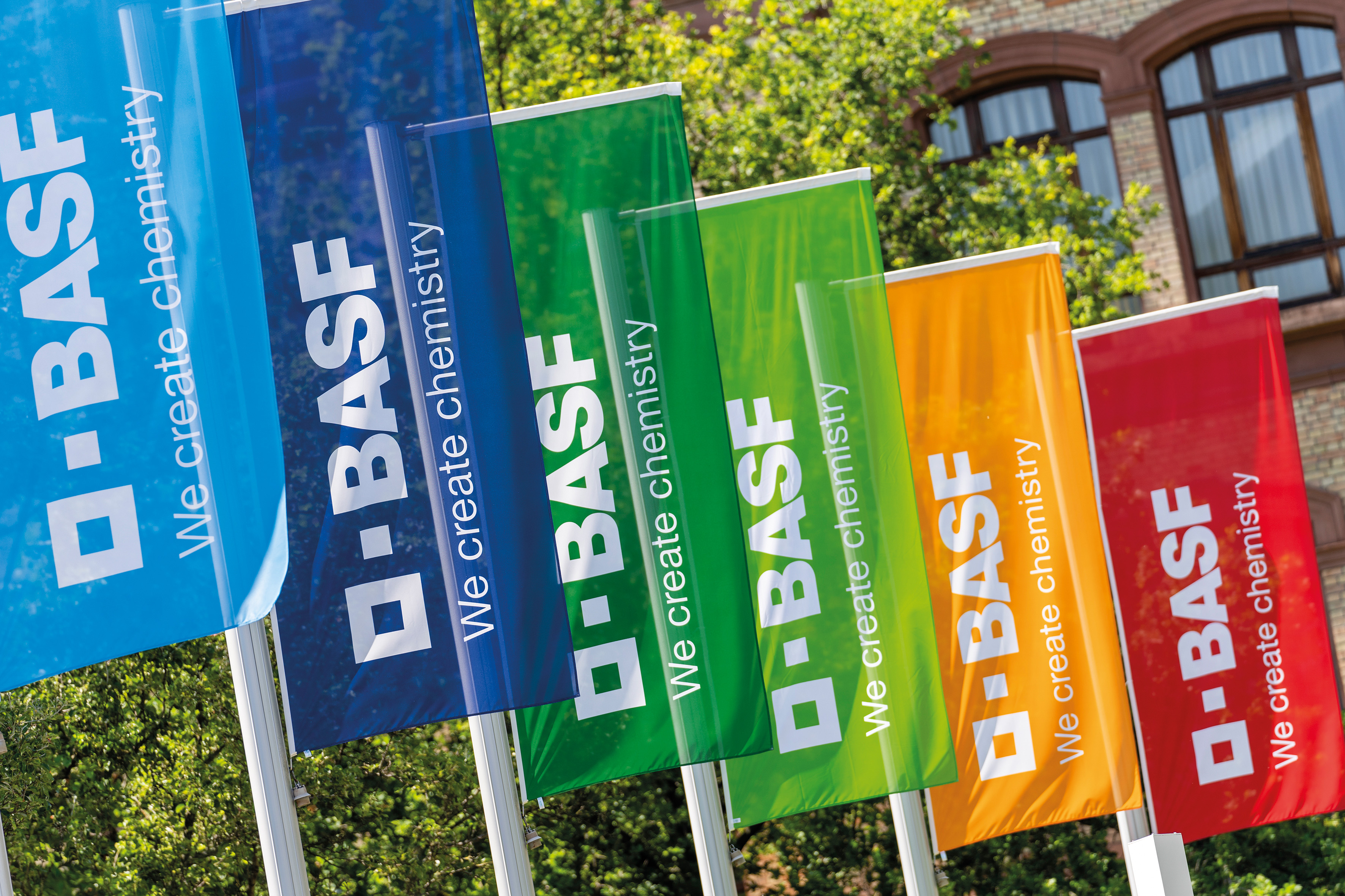 BASF Group’s EBIT before special items in line with analysts’ consensus in third quarter 2023; outlook for 2023 unchanged