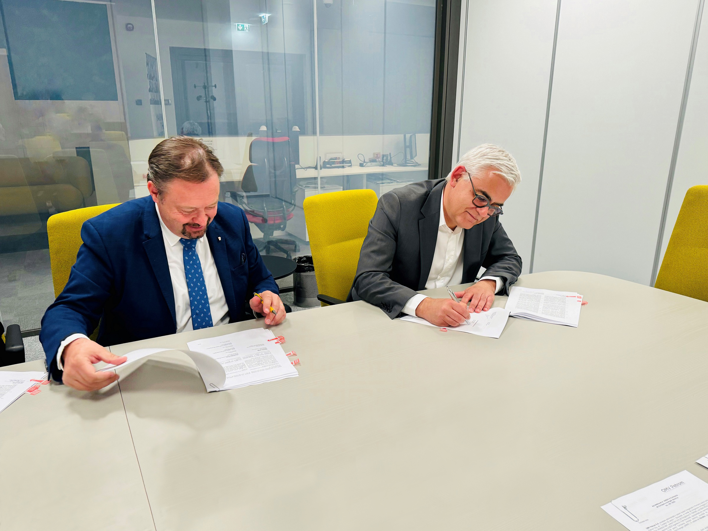 Saint-Gobain Romania and OMV PETROM sign an agreement for the purchase of green power