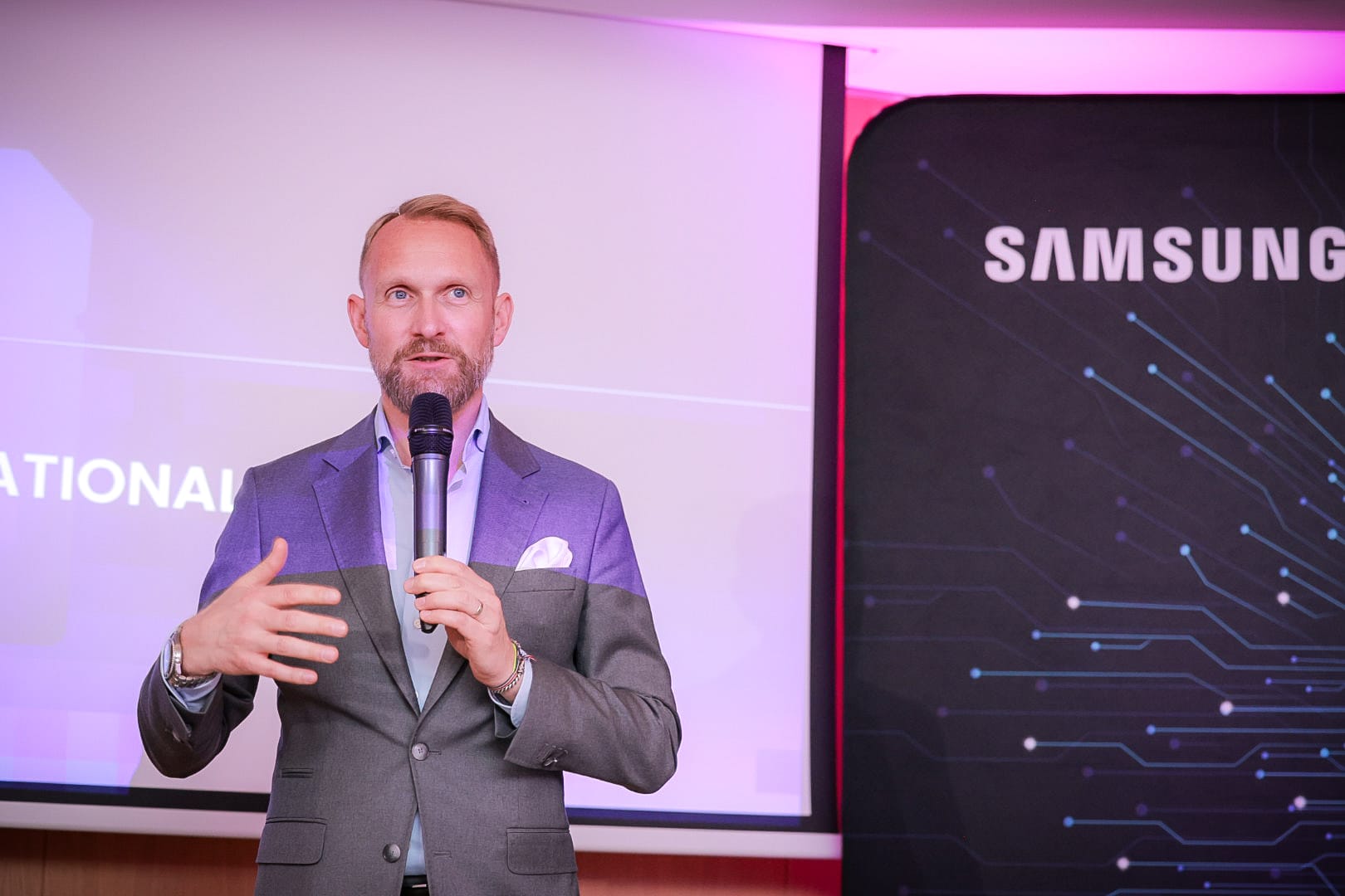 Samsung Memory Summit Bucharest 2025 – what awaits the memory market?