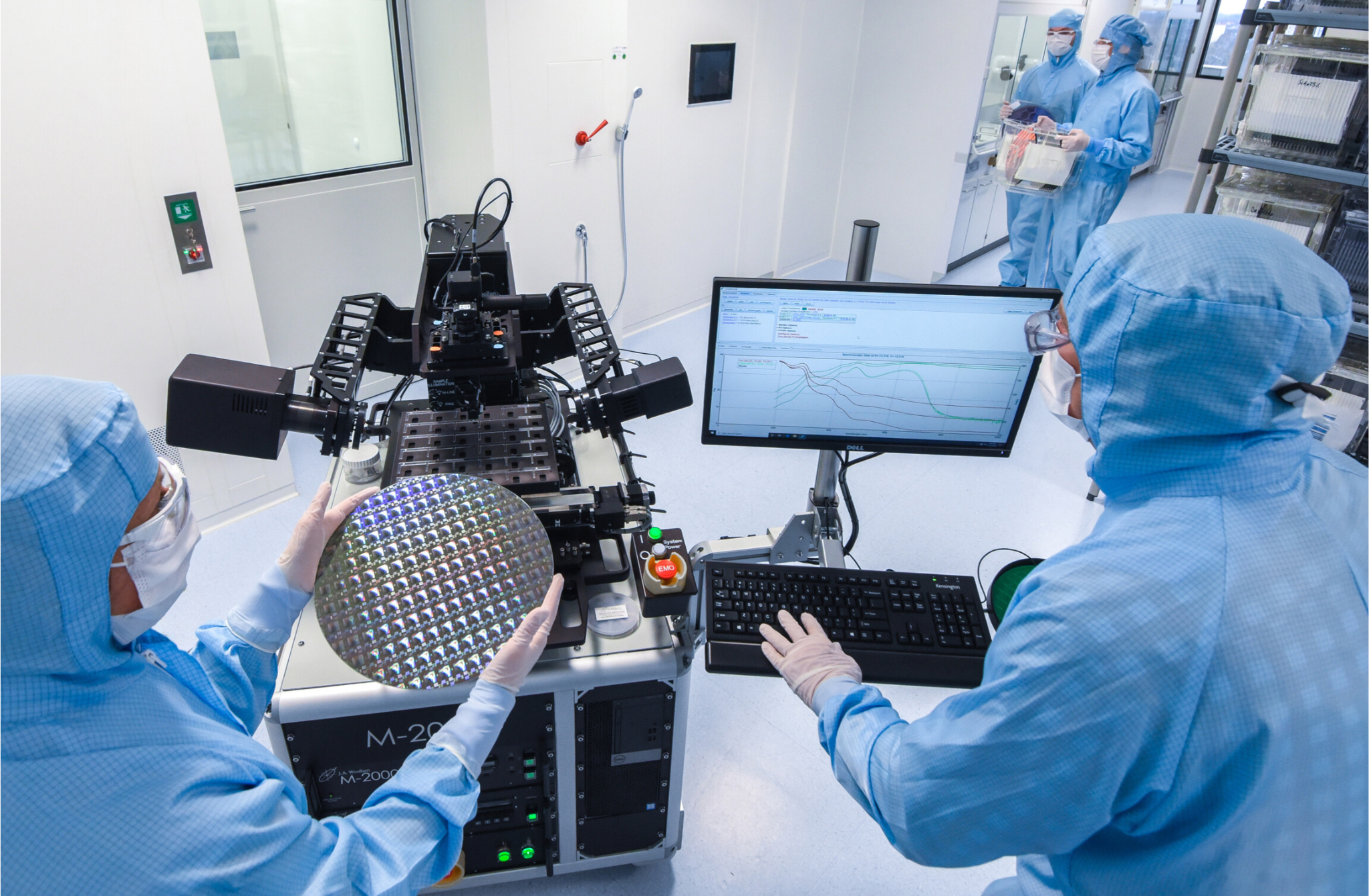 Pic2_ElectronicMaterialsLab