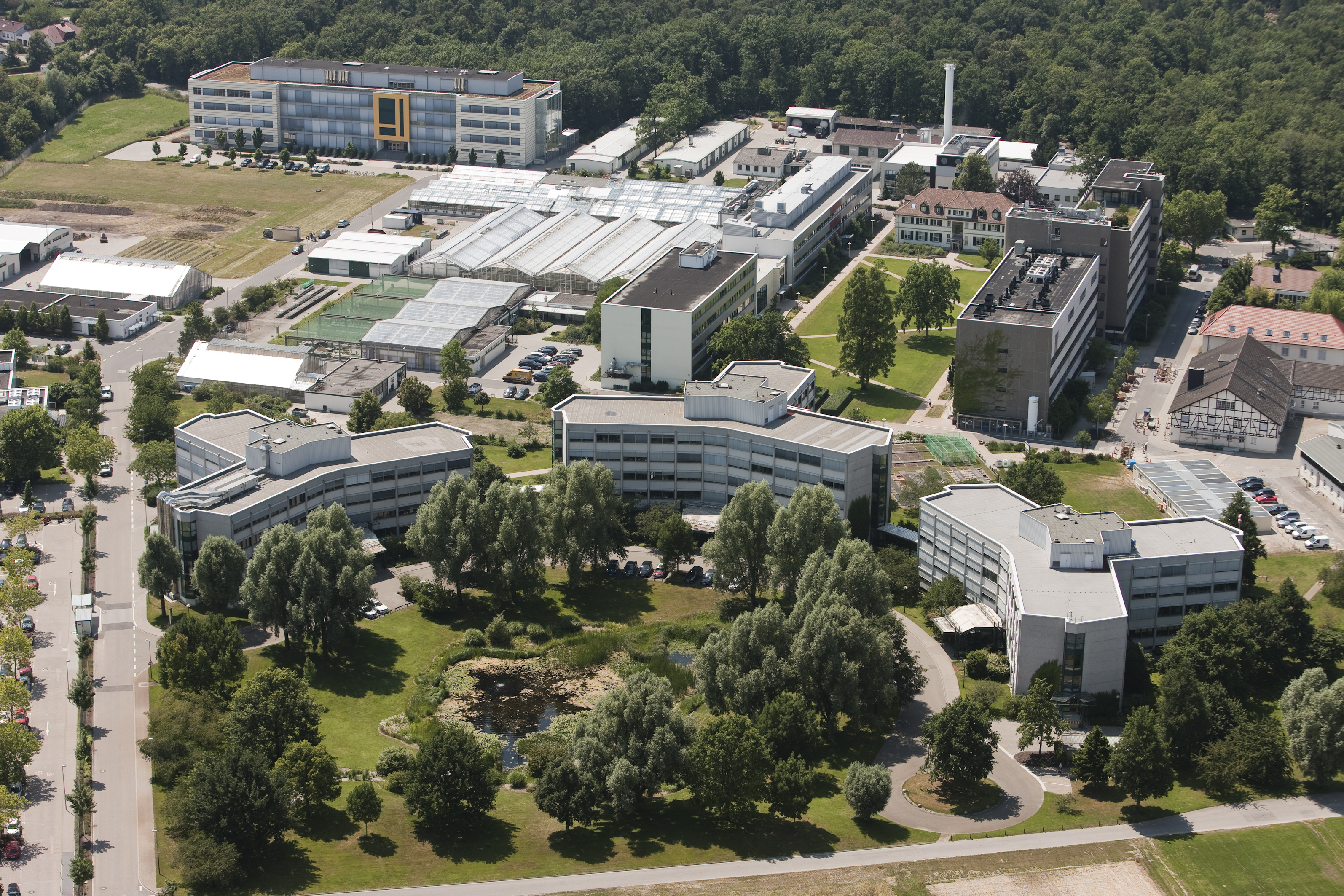 High_d10_010_lihof_luftaufnahme_2010