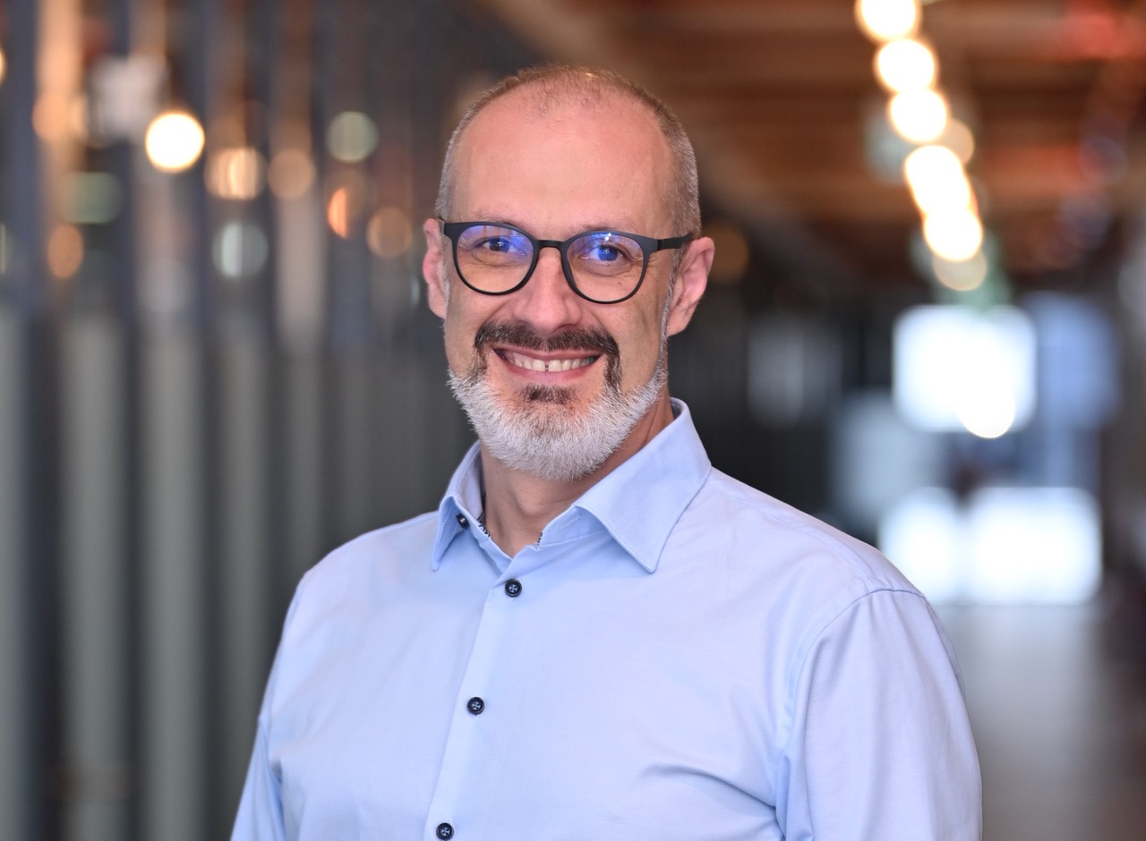 Profluo automates factoring in a national first: BCR processes invoices through a direct integration with Romania’s e-Invoice system, without manual intervention
