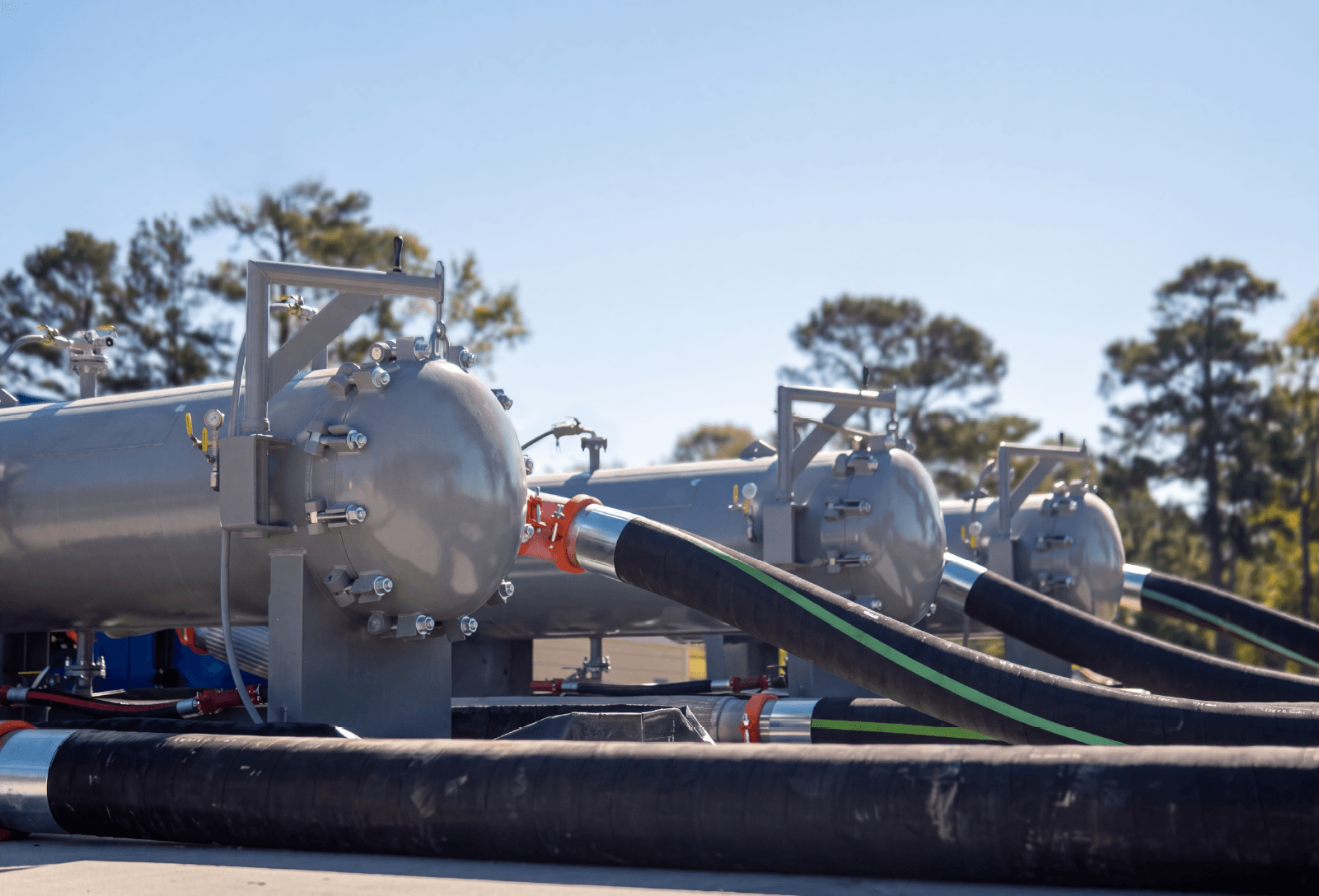 Vertiv announces agreement to acquire King Environmental Services Ltd., expanding Global Fluid Management Services
